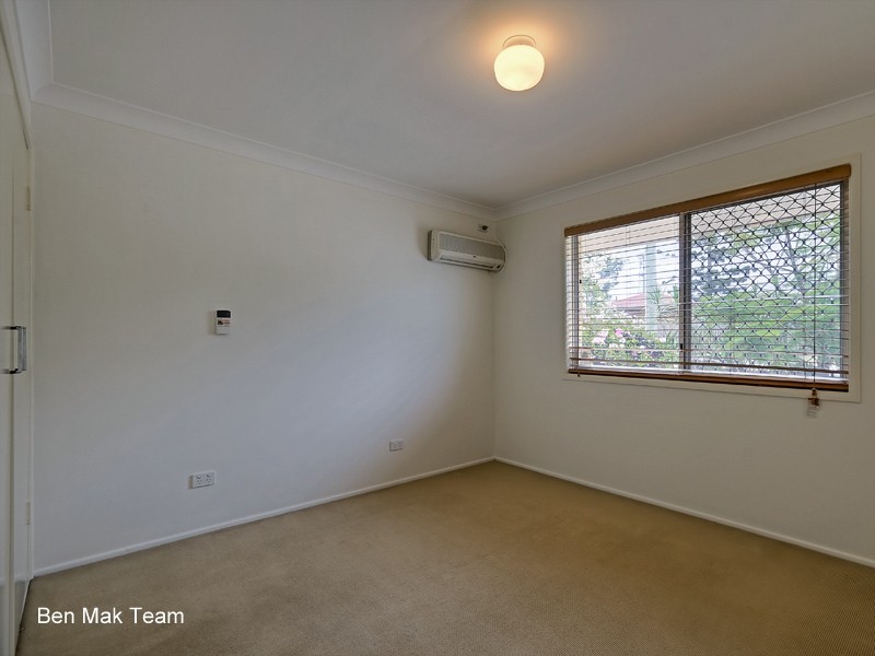 14 Jamberoo Street, Springwood QLD 4127