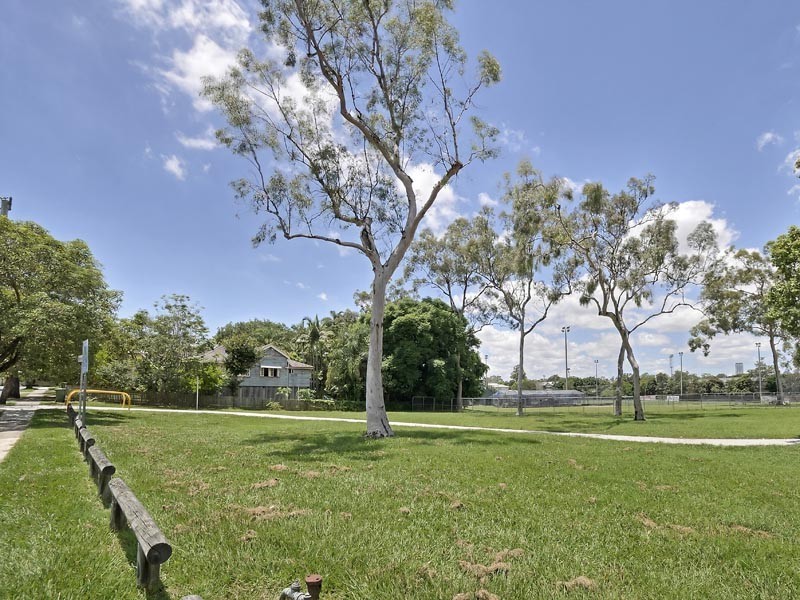 7/38 Edmondstone Street, Newmarket QLD 4051