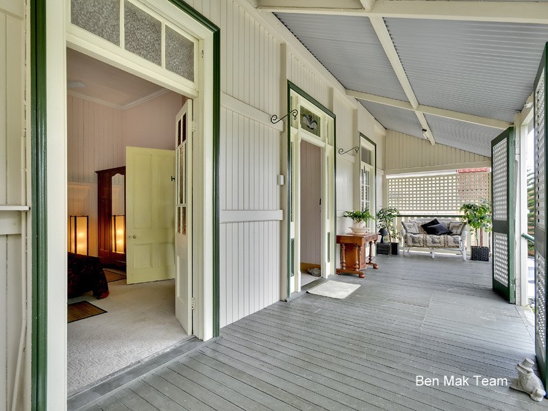 74 Days Road, Grange QLD 4051