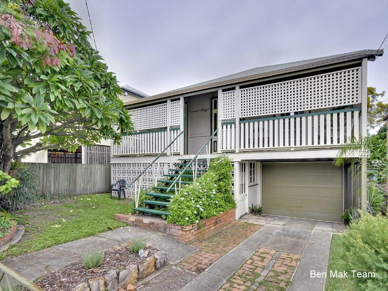 74 Days Road, Grange QLD 4051