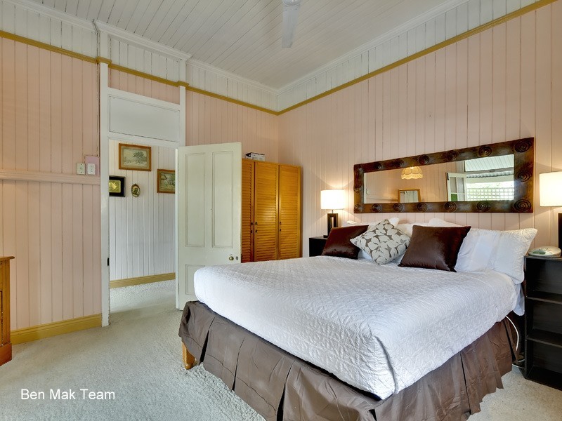 74 Days Road, Grange QLD 4051