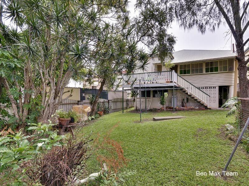 74 Days Road, Grange QLD 4051