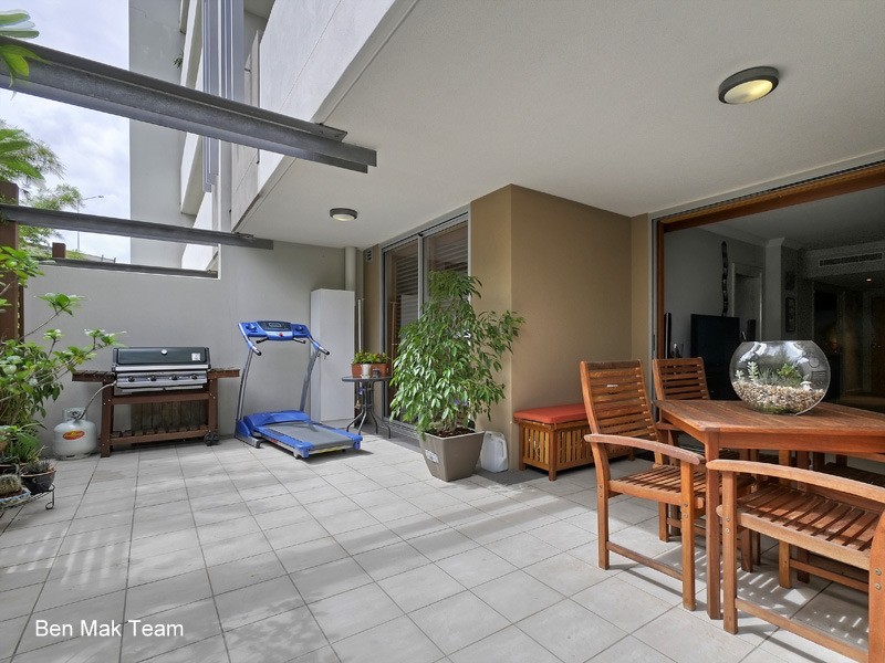 2204/141 Campbell Street, Bowen Hills QLD 4006