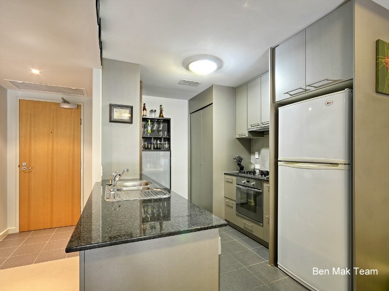 2204/141 Campbell Street, Bowen Hills QLD 4006