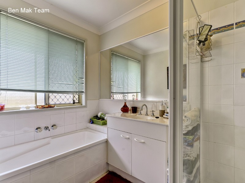 73 Creek Road, Birkdale QLD 4159