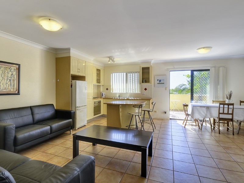 9/192 Juliette Street, Greenslopes QLD 4120