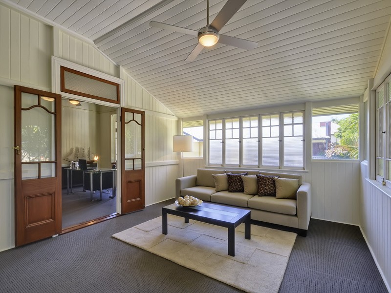 102 Linton Street, Kangaroo Point QLD 4169