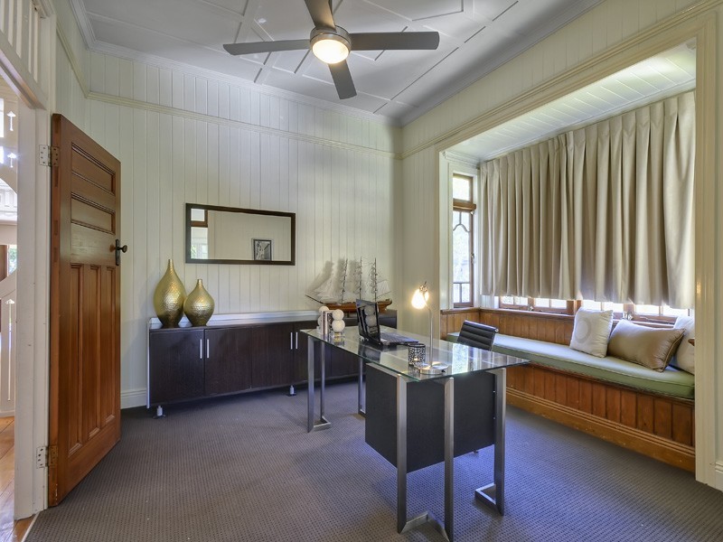 102 Linton Street, Kangaroo Point QLD 4169