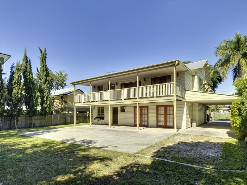 102 Linton Street, Kangaroo Point QLD 4169