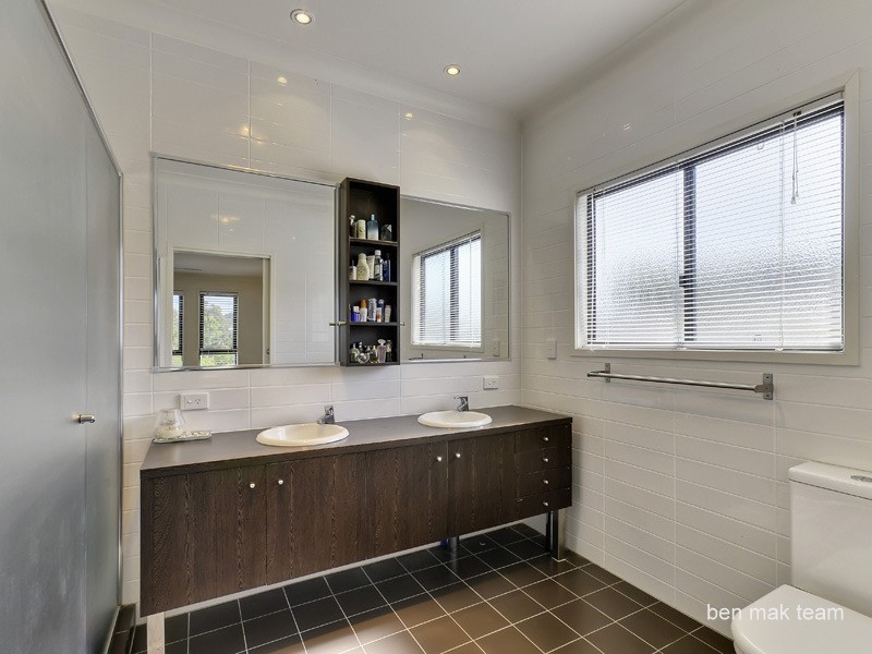 27 Jasmine Crescent, Shailer Park QLD 4128