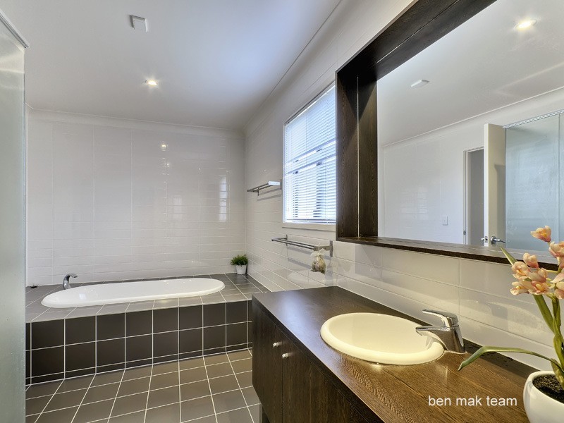 27 Jasmine Crescent, Shailer Park QLD 4128