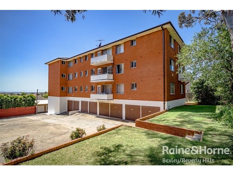 2/56 Cronulla Street, Carlton NSW 2218