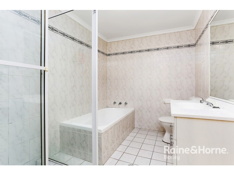 8/11 Webb Street, Riverwood NSW 2210