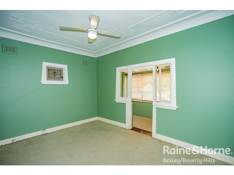 20 Rickard St, Turrella NSW 2205