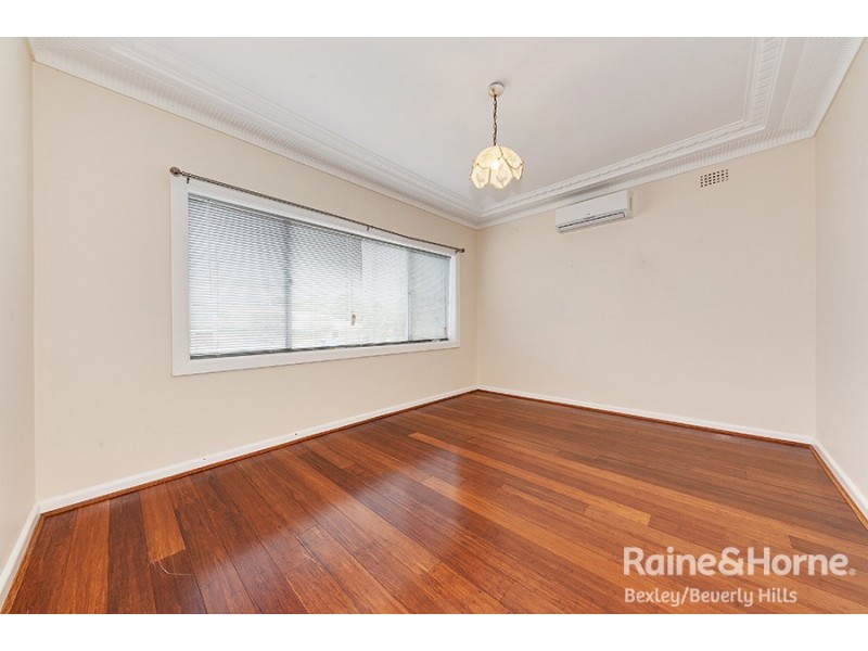 27 Edward Street, Kingsgrove NSW 2208