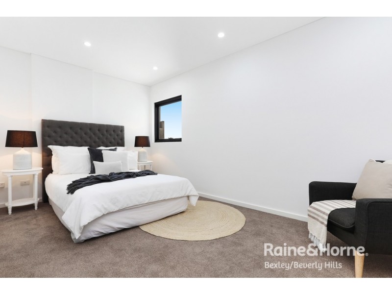 2A Cooks Avenue, Canterbury NSW 2193