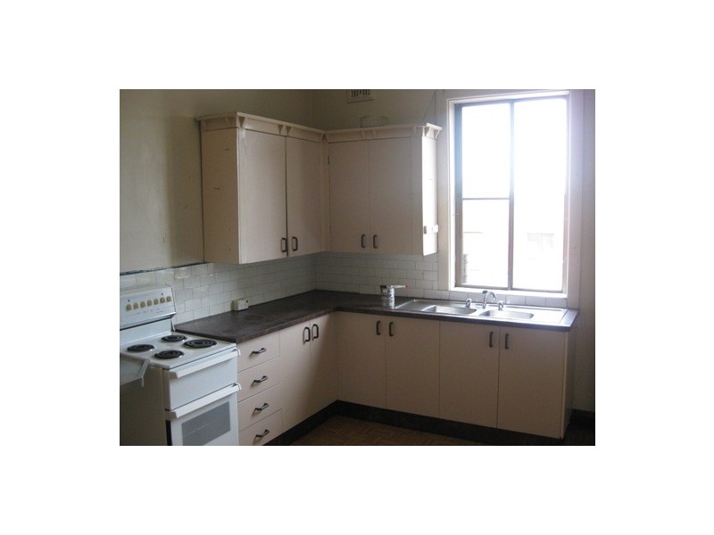 2/61 Kimberley Road, Hurstville NSW 2220