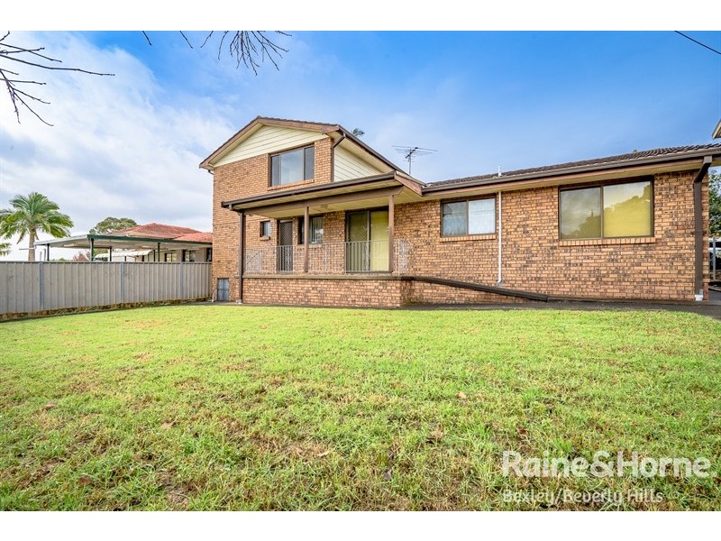 5 Oak Tree Place, Penshurst NSW 2222