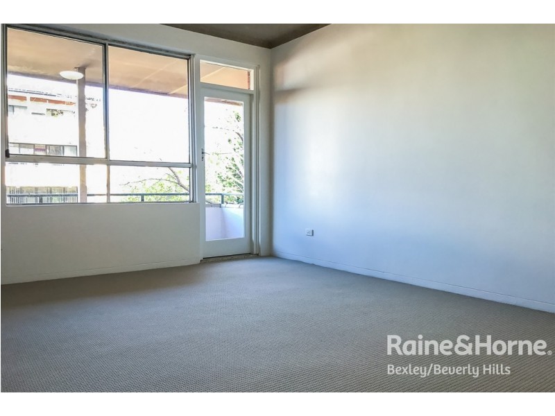 15/3 Short Street, Carlton NSW 2218