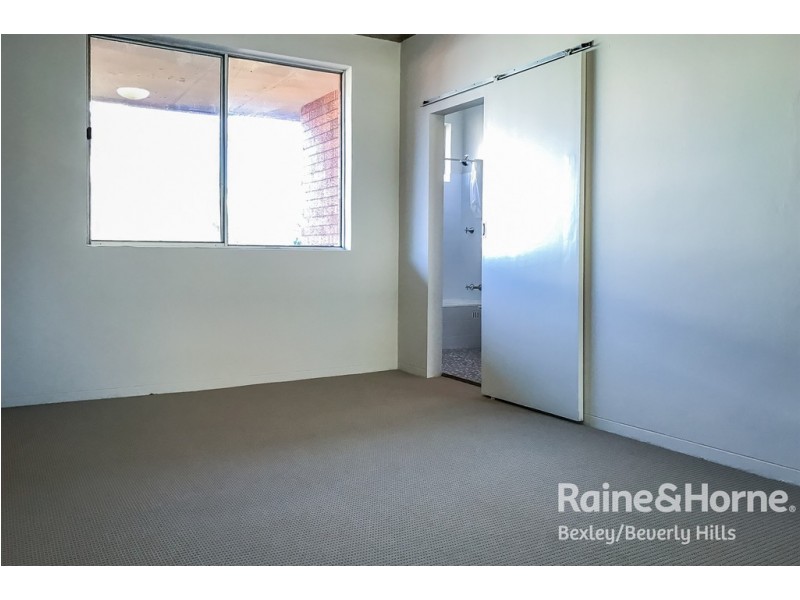 15/3 Short Street, Carlton NSW 2218