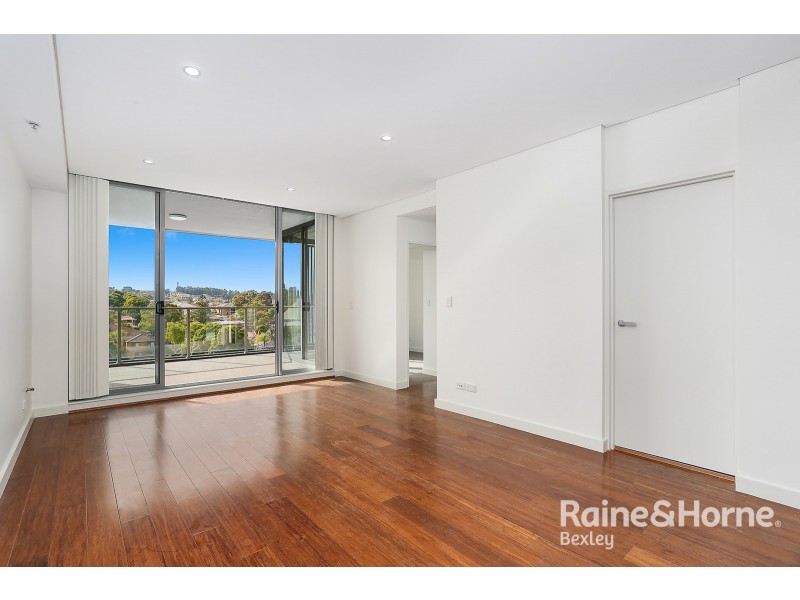 702/10-12 French Ave, Bankstown NSW 2200