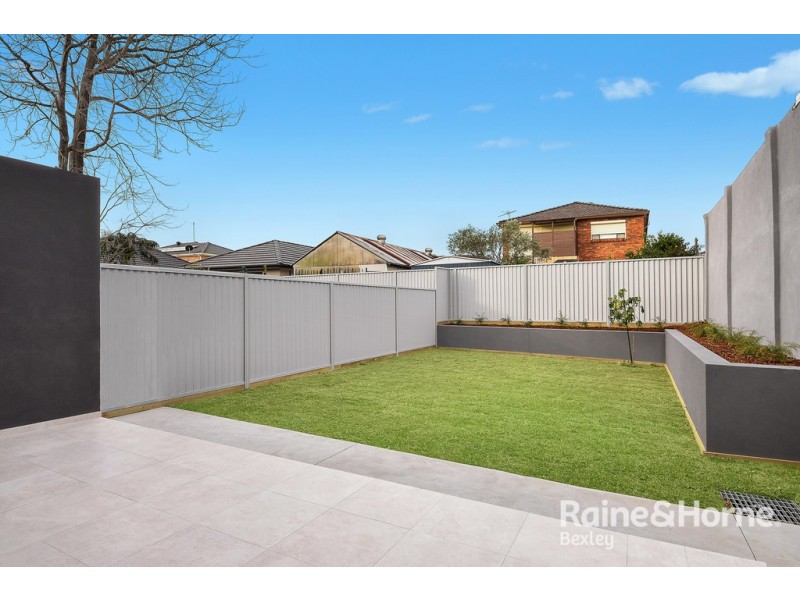 112 KINGSGROVE Rd, Kingsgrove NSW 2208