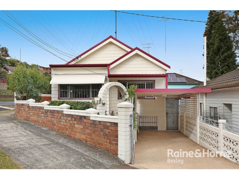 2 Gardiner Avenue, Banksia NSW 2216