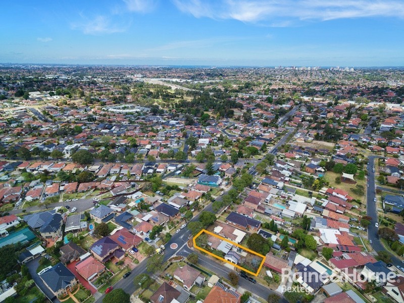 87 Stoddart Street, Roselands NSW 2196