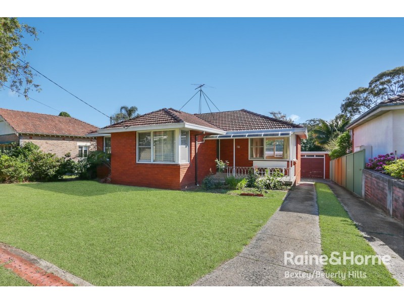 10 Vaughan Street, Blakehurst NSW 2221