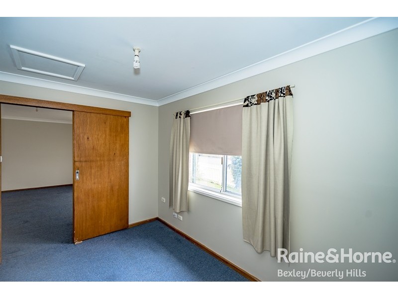 1D Barnards Ave, Hurstville NSW 2220