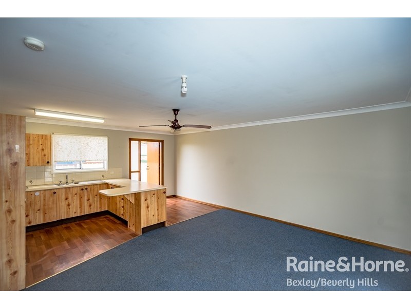 1D Barnards Ave, Hurstville NSW 2220