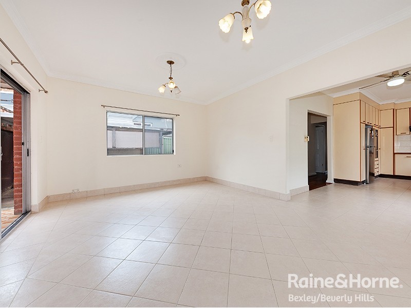 27 Edward Street, Kingsgrove NSW 2208