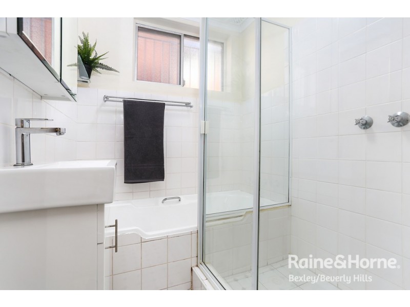 2/7 Phillip Street, Roselands NSW 2196