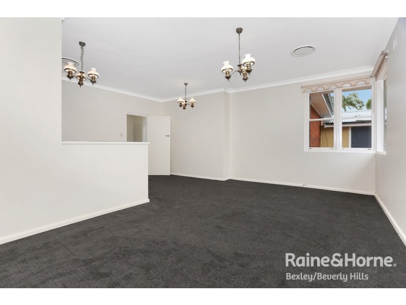 1 Berenice Street, Roselands NSW 2196