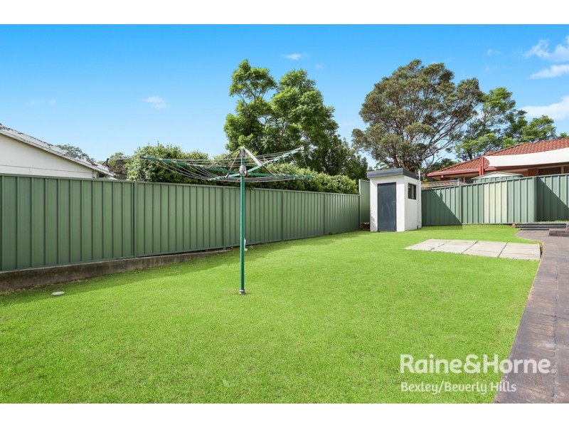 2 Peach Tree Lane, Kirrawee NSW 2232