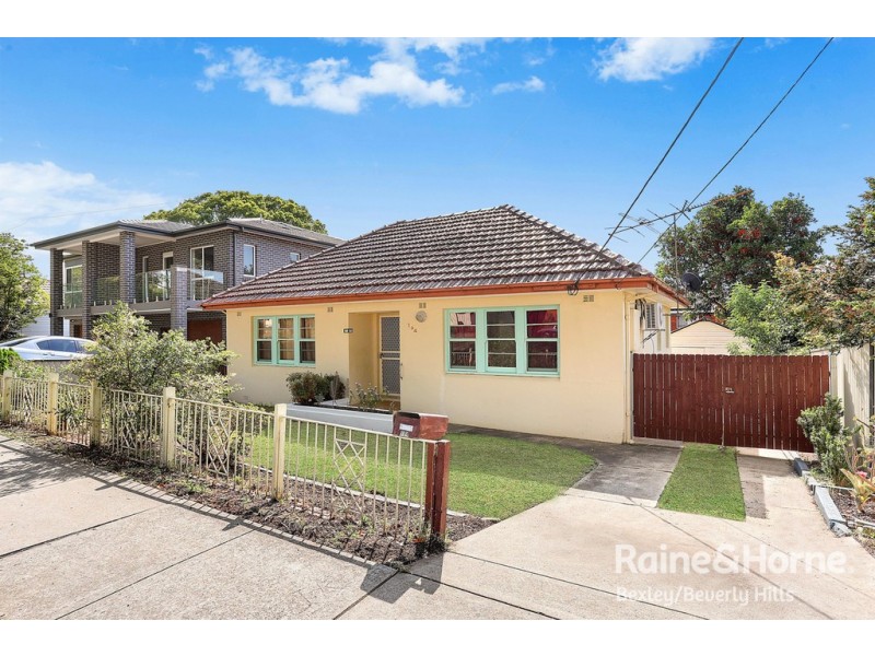 104 Edgbaston Road, Beverly Hills NSW 2209