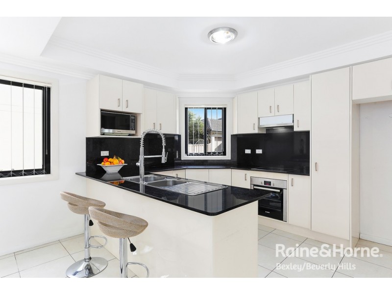 3/70 Railway Parade, Condell Park NSW 2200