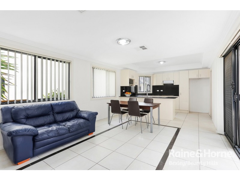 3/70 Railway Parade, Condell Park NSW 2200