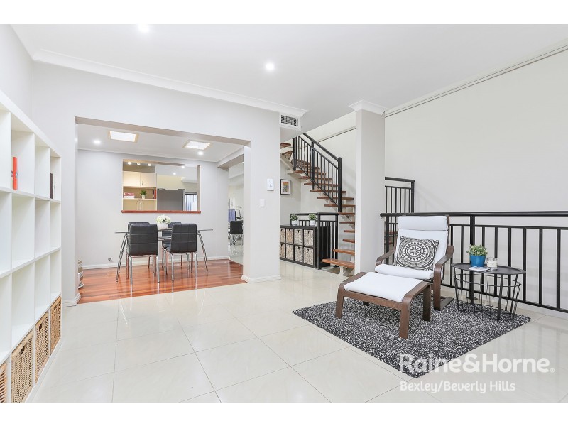 14 John Marie Place, Roselands NSW 2196