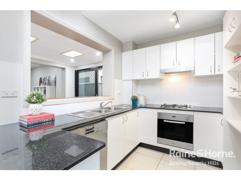 14 John Marie Place, Roselands NSW 2196