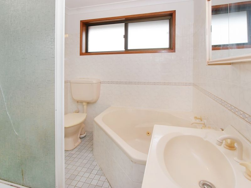 37 Proctor Ave, Kingsgrove NSW 2208