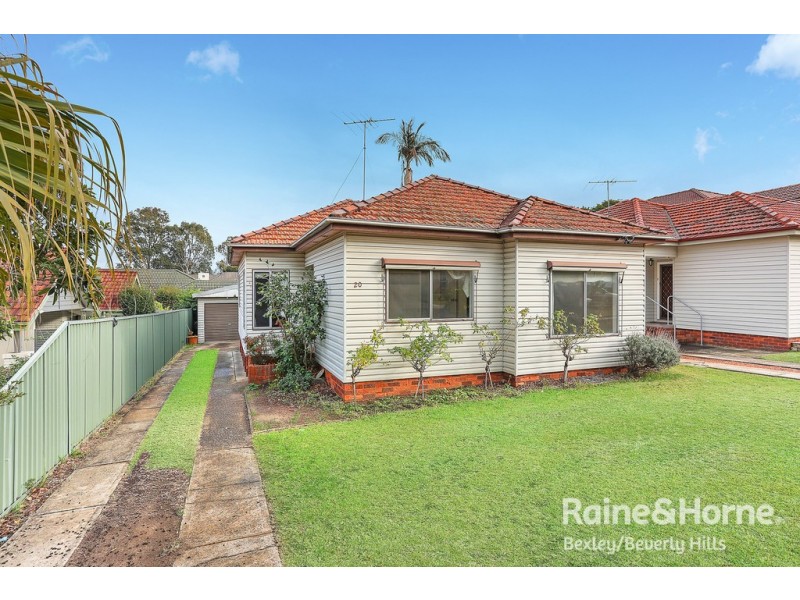 20 Leigh Avenue, Roselands NSW 2196