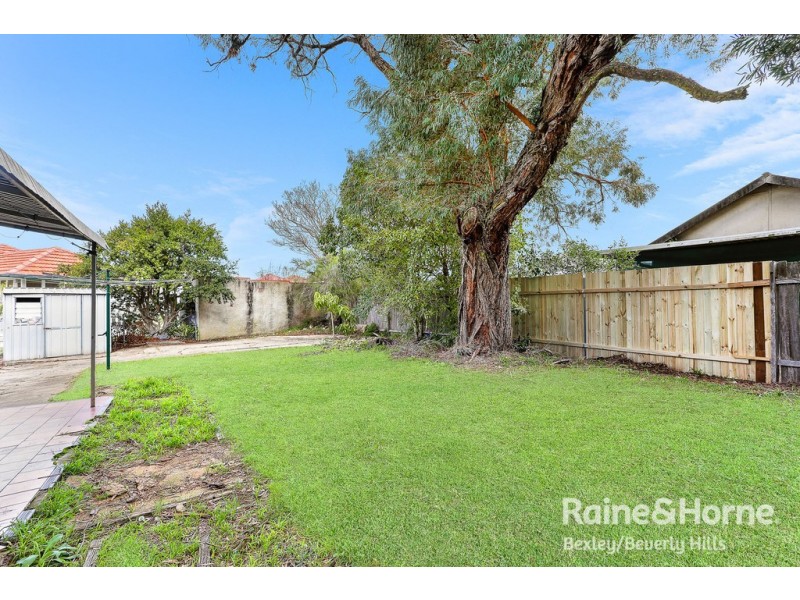 43 Simmons Road, Kingsgrove NSW 2208
