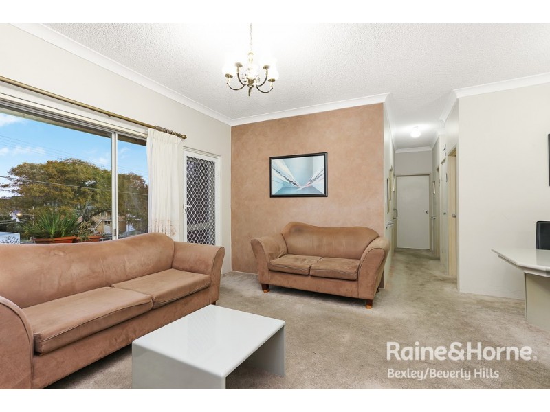 2/55 St Georges Parade, Hurstville NSW 2220