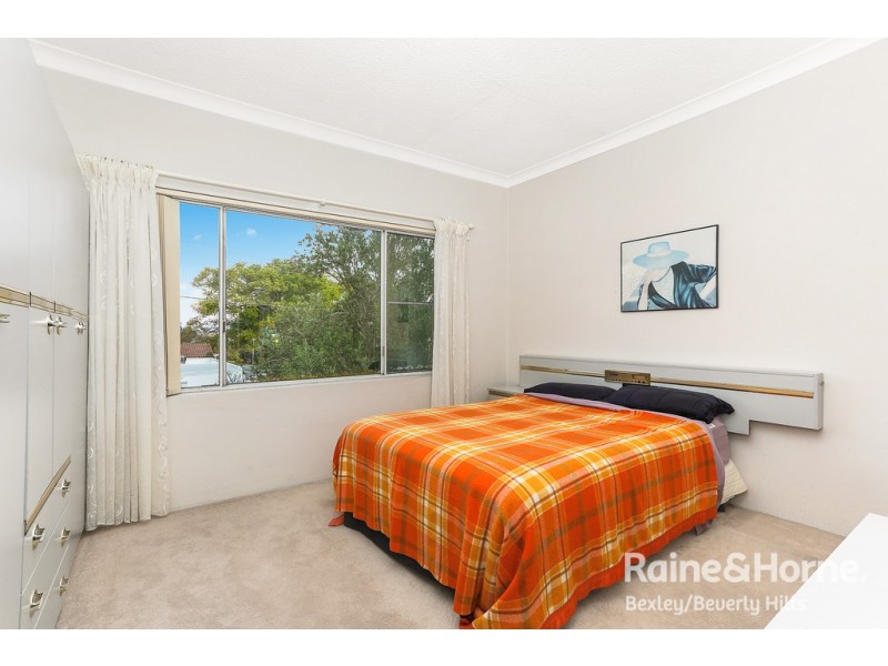 2/55 St Georges Parade, Hurstville NSW 2220