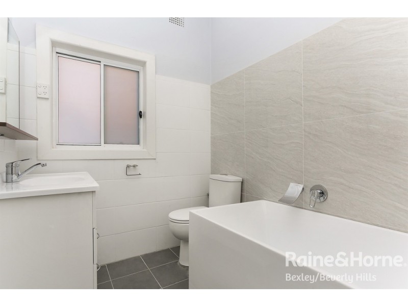 142 Stoney Creek Road, Beverly Hills NSW 2209