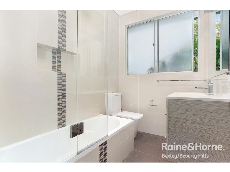 16 Trevone Street, Padstow NSW 2211