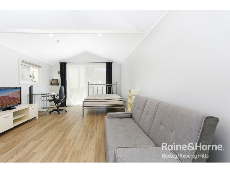 94a Glamis Street, Kingsgrove NSW 2208