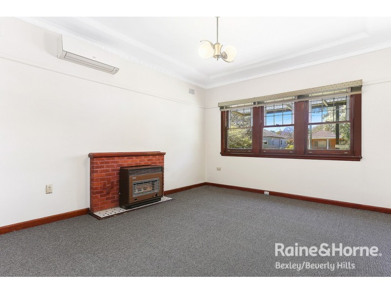 93 Stoddart Street, Roselands NSW 2196