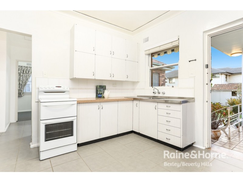 34 Fairview Avenue, Roselands NSW 2196